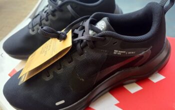 Vand pantofi sport Nike Downshifter